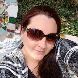 Meet your Posher, Dena